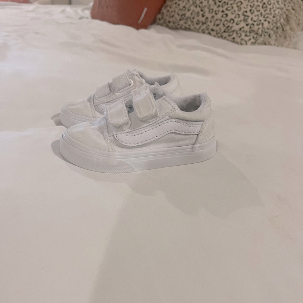 White Vans for baby! Size 5.